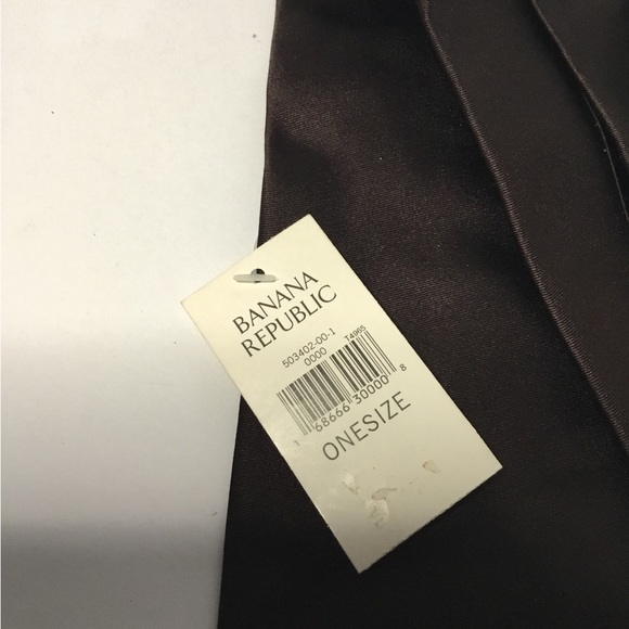 Banana Republic Factory Men’s Brown 100% Silk Necktie NWT - Picture 3 of 5